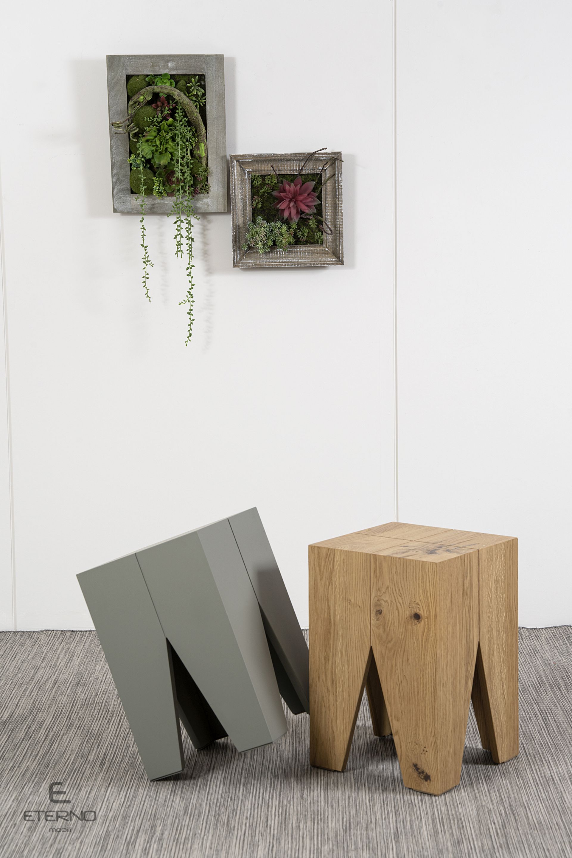 CUBE STOOL