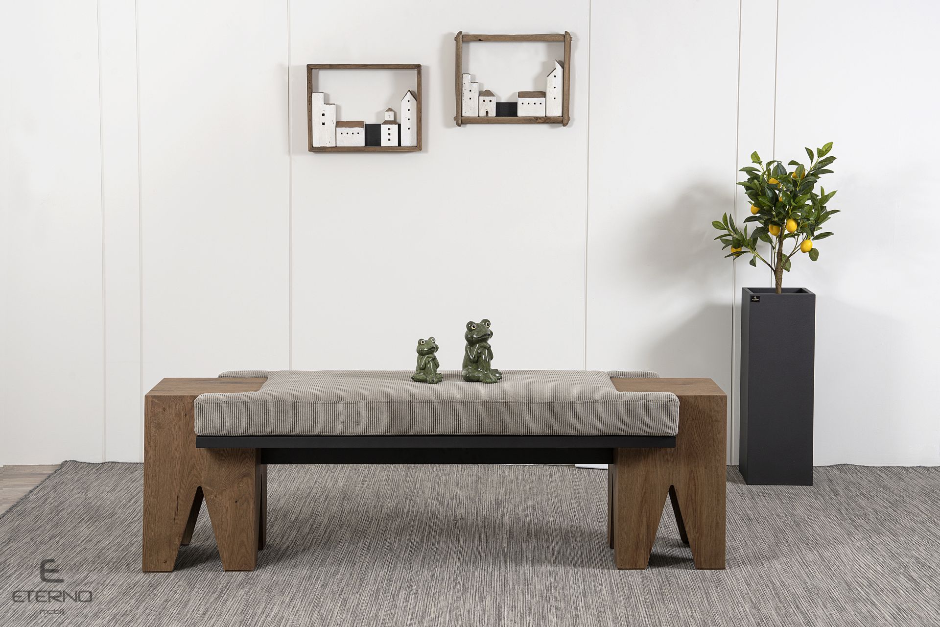 BOX BENCH